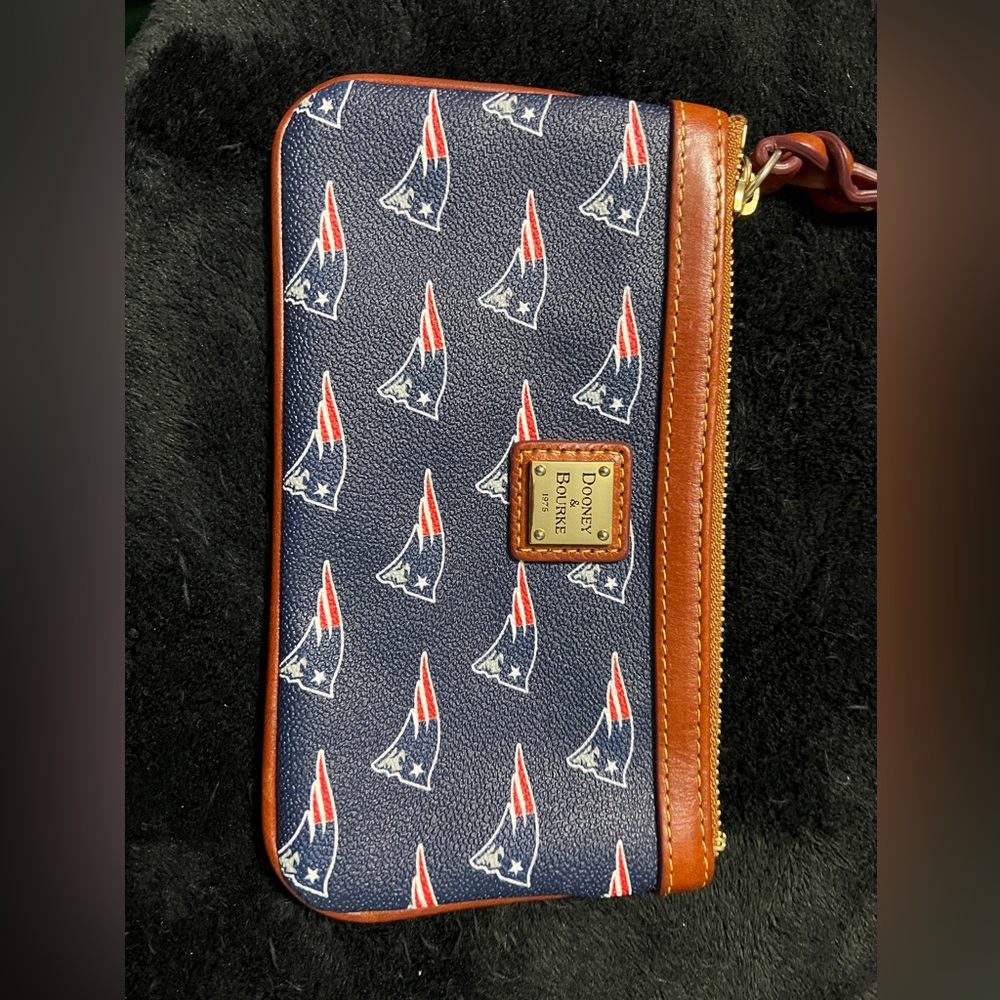 Dooney and Bourke New England Patriots Wallet